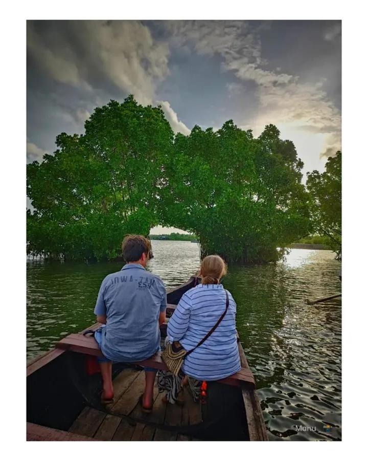 Karma Homestay Mundrothuruth Buitenkant foto