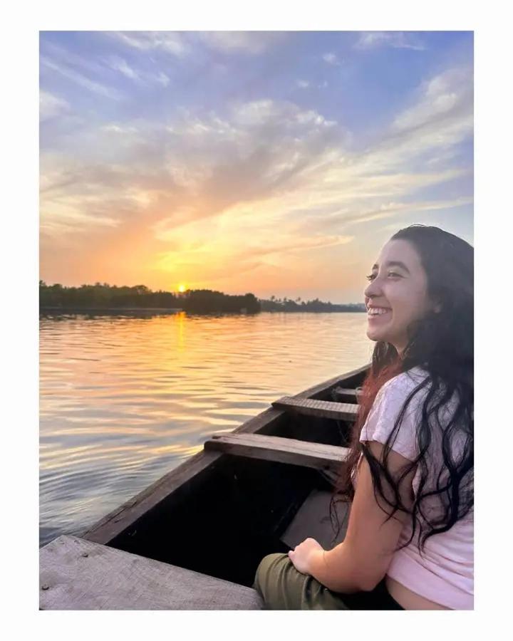 Karma Homestay Mundrothuruth Buitenkant foto