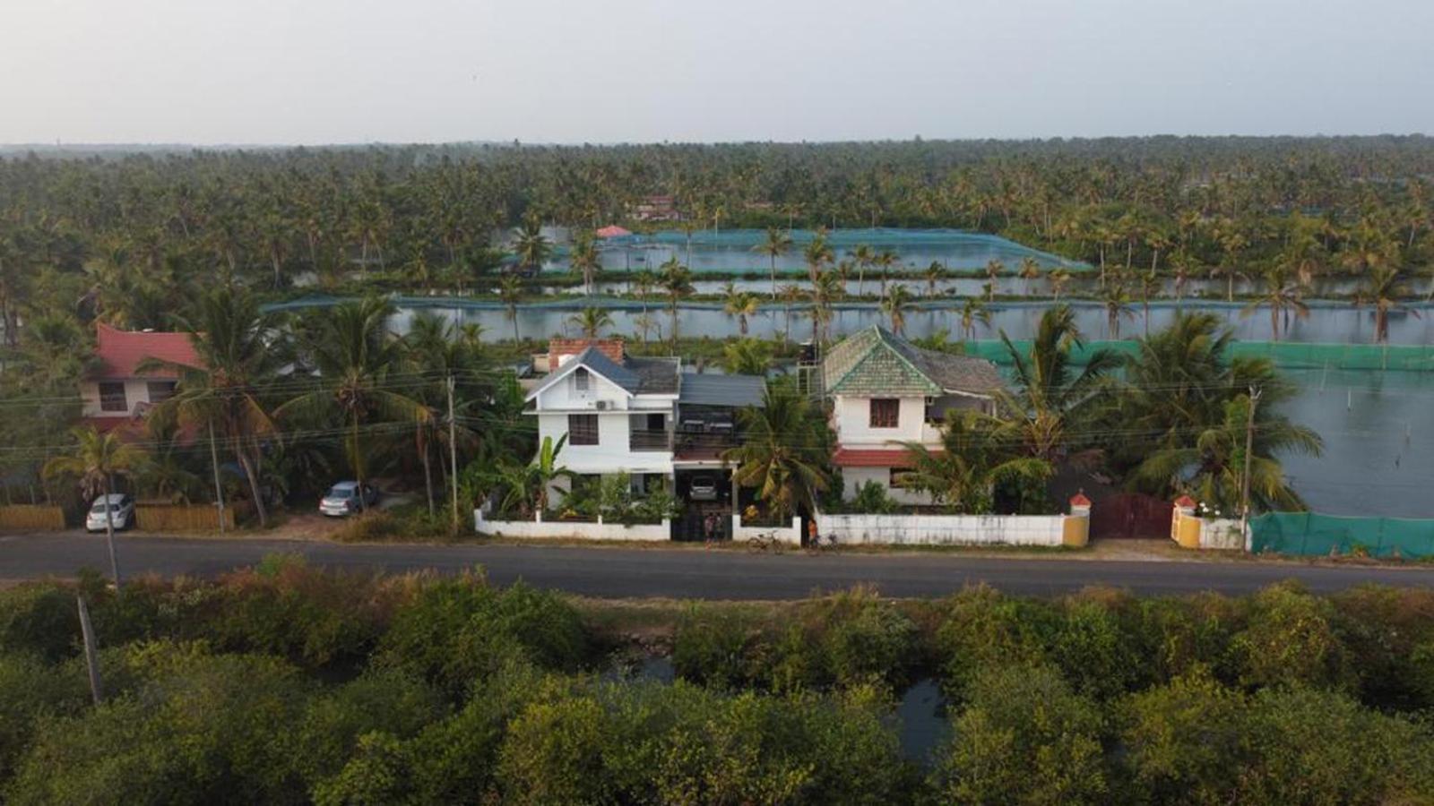 Karma Homestay Mundrothuruth Buitenkant foto
